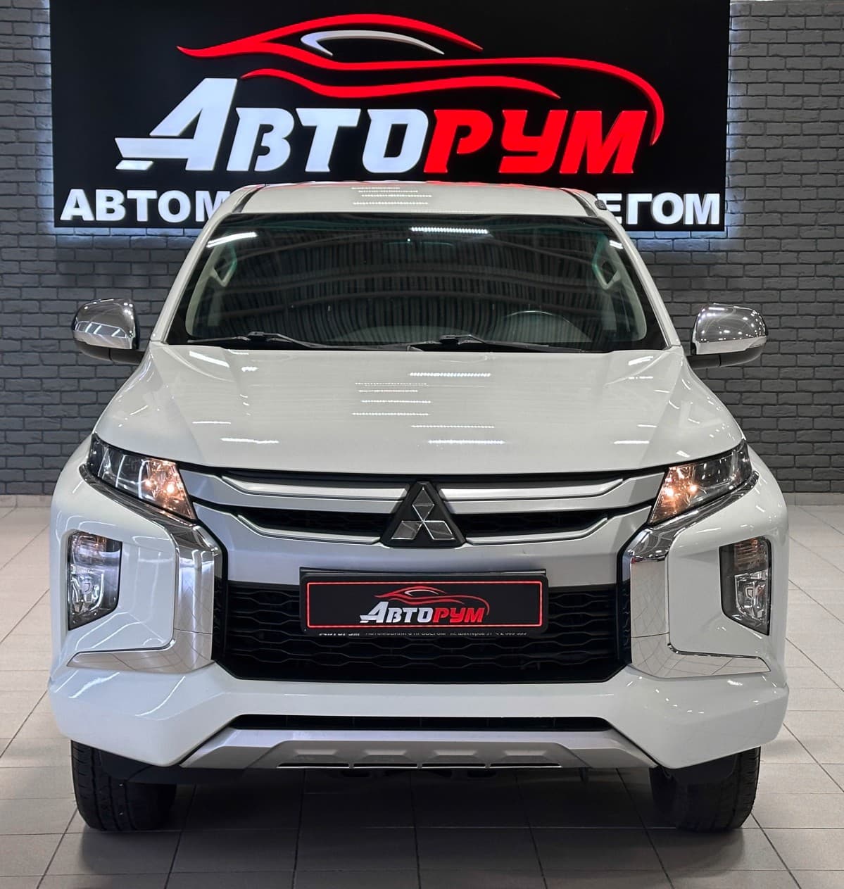 Mitsubishi L200 - 3